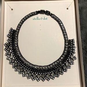 Stella & Dot Palladian necklace